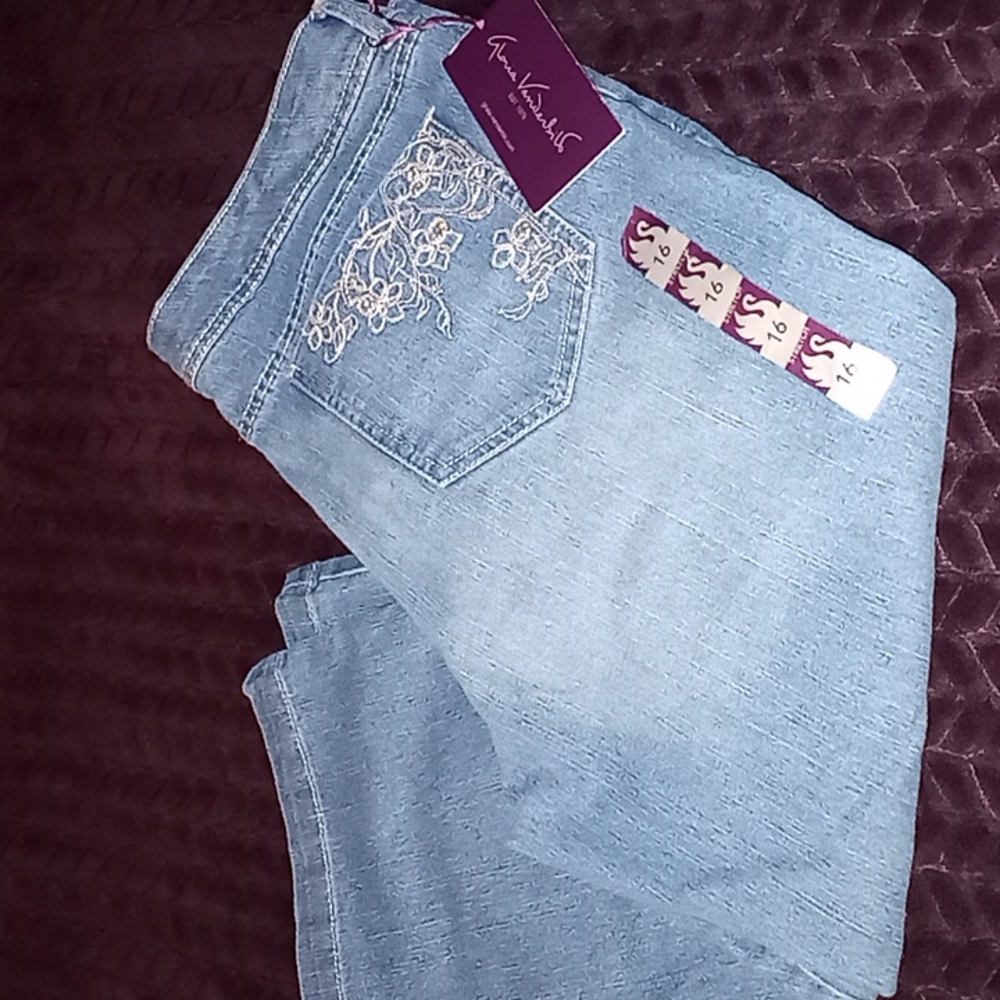 Gloria Vanderbilt Capri jeans size 16
